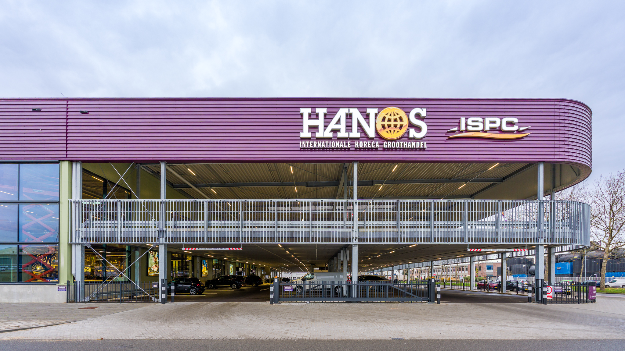Bedrijfspand van Hanos ISPC