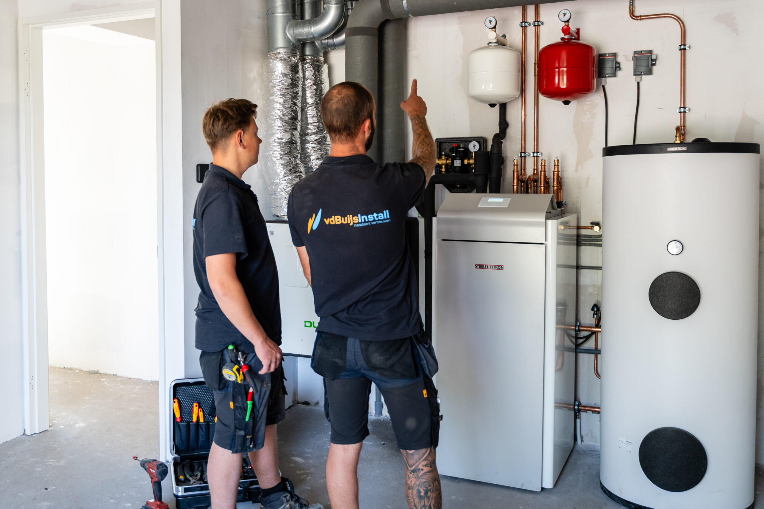 Aanleg van een warmtepompinstallatie in een woning